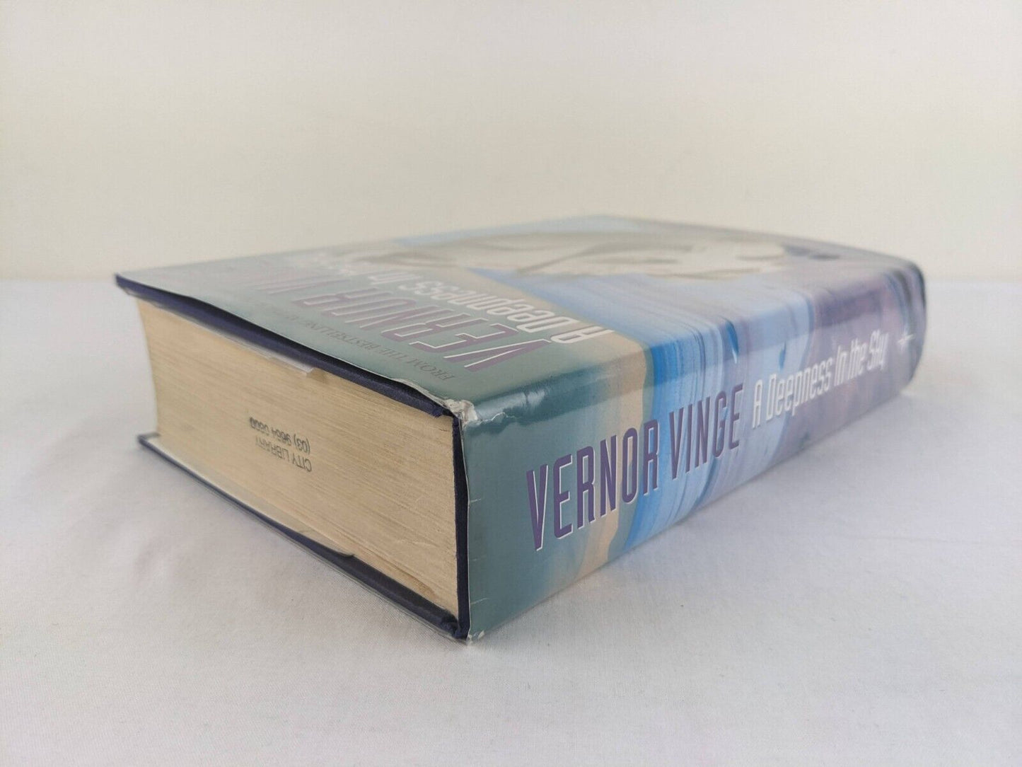 A deepness in the sky by Vernor Vinge 1999 Hardcover Zones of Thought