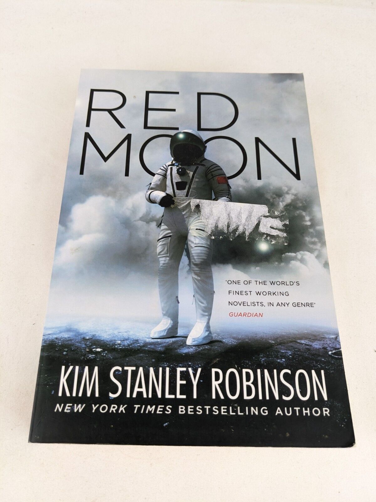 Red moon by Kim Stanley Robinson 2018