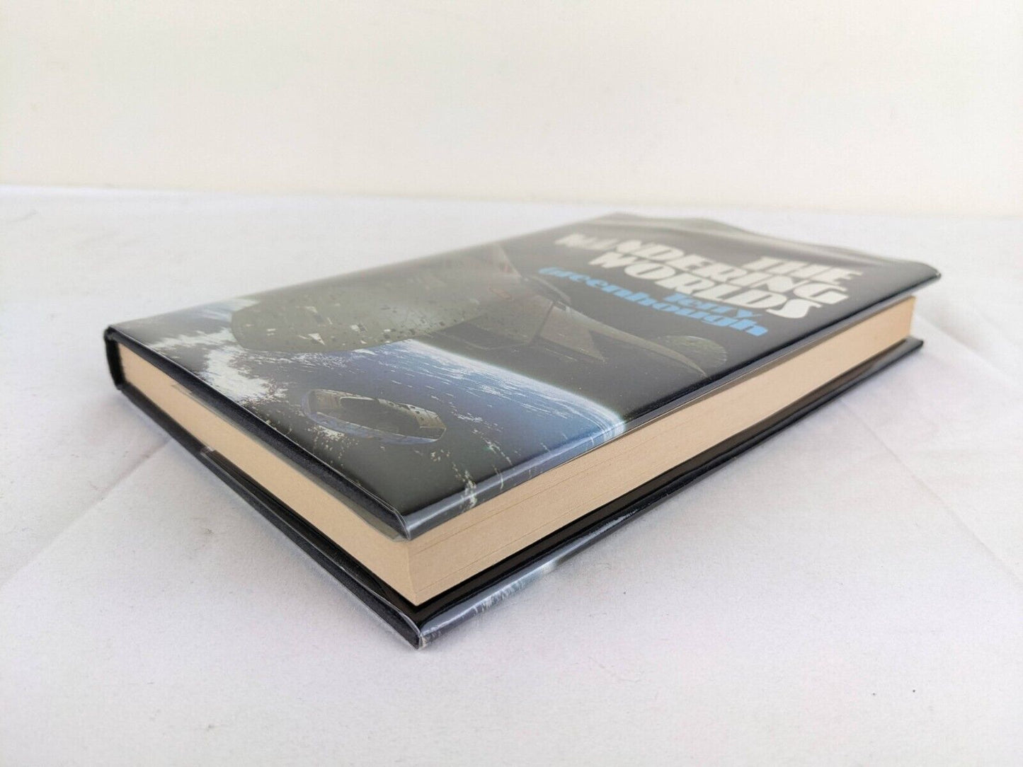 The wandering worlds by Terry Greenhough 1976 Hardcover