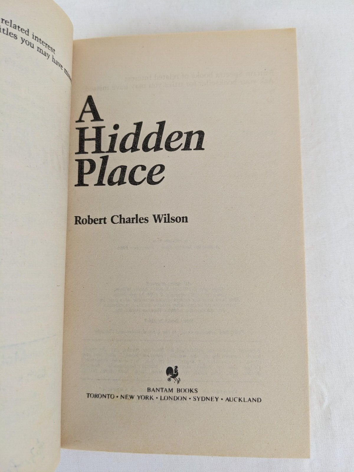 A hidden place by Robert Charles Wilson 1986 Bantam Books