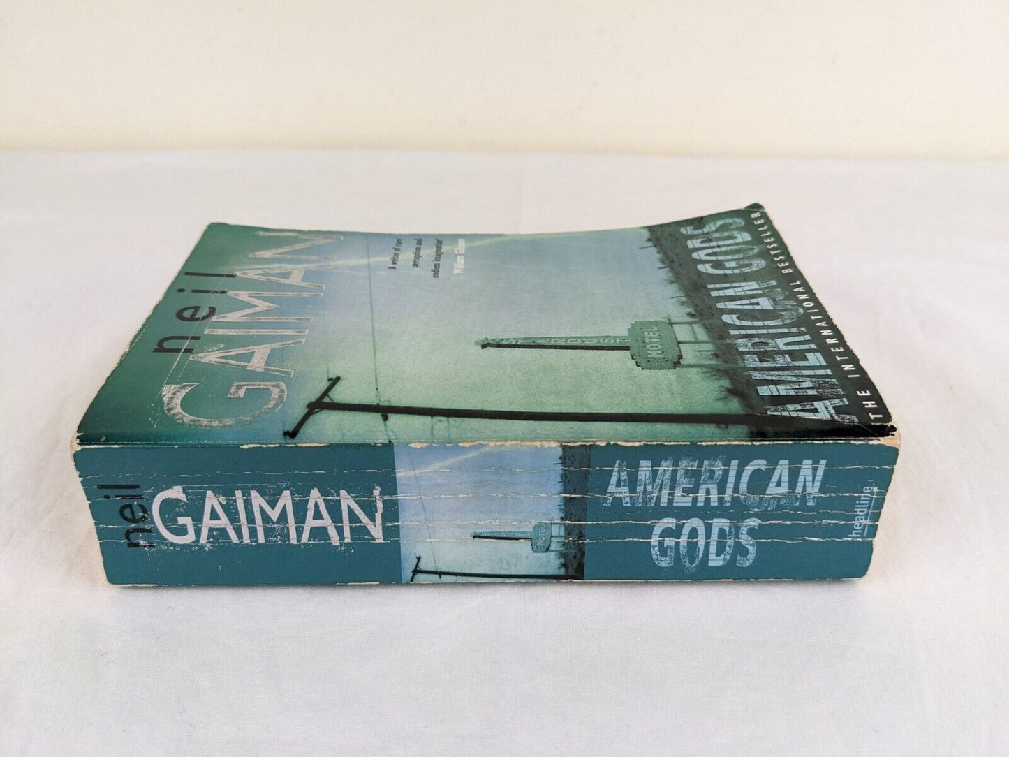 American Gods by Neil Gaiman 2001 Headline