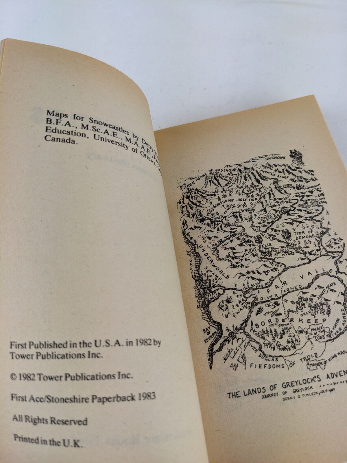 Snowcastles by Duncan McGeary 1983 Sword and Sorcery
