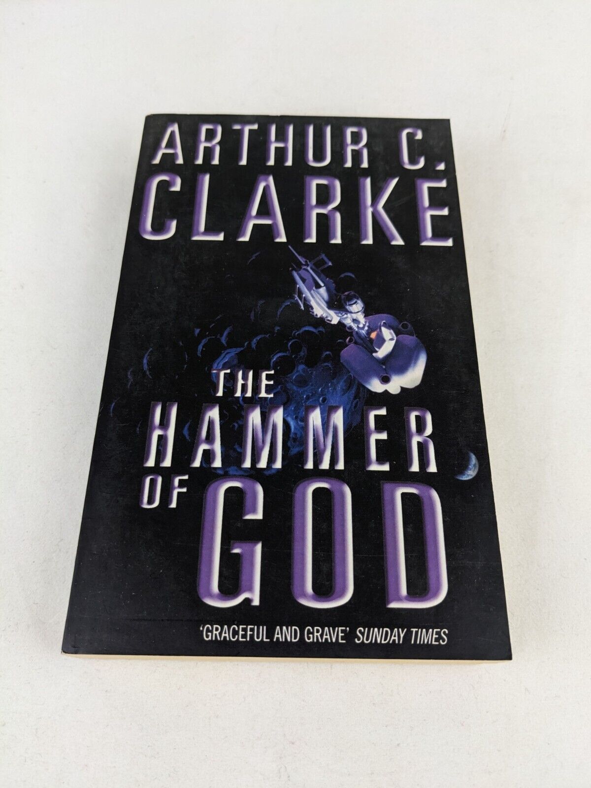 The hammer of god by Arthur C. Clarke 2000