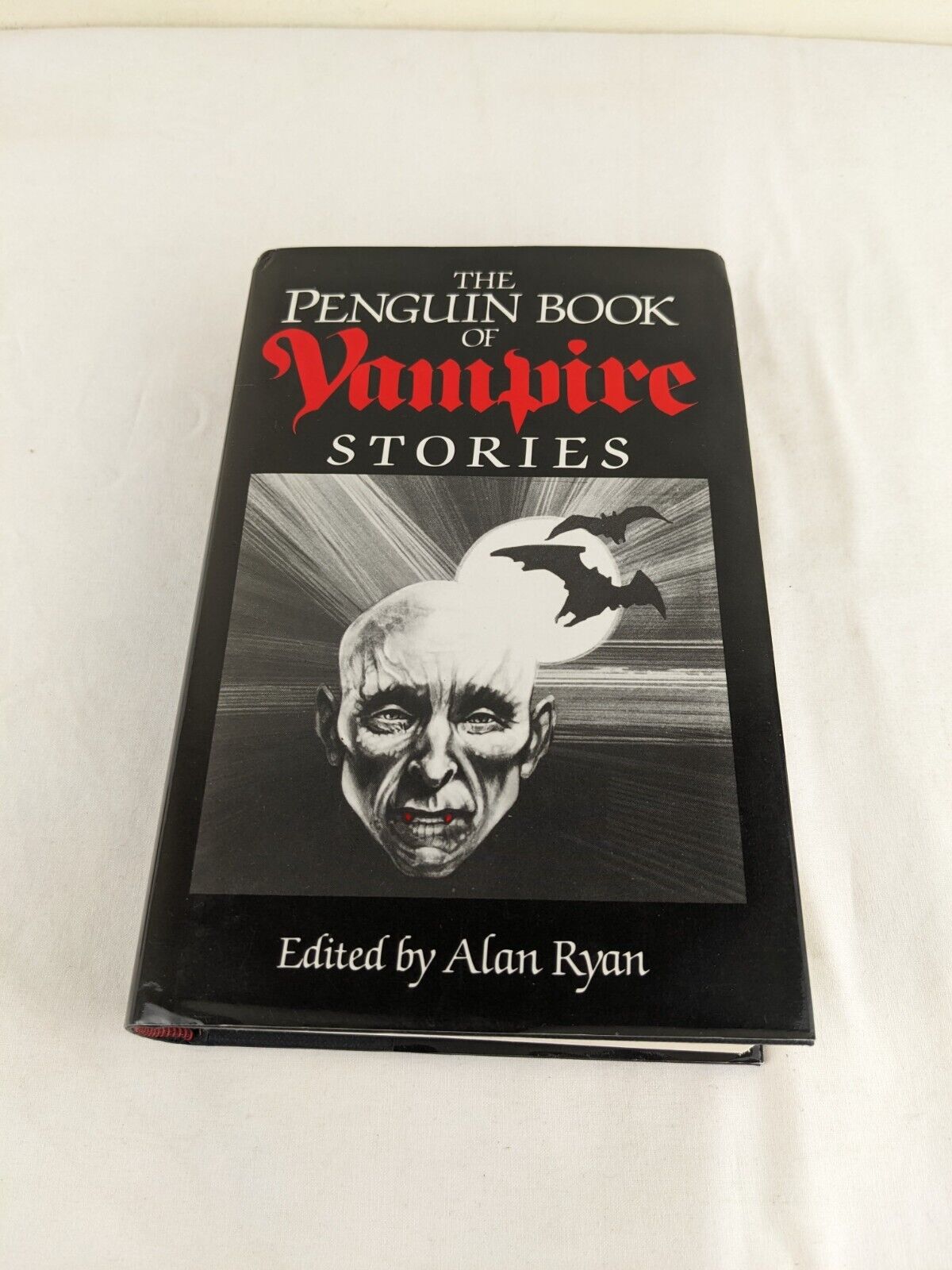 The penguin book of Vampire stories edited by Alan Ryan 1988 Hardcover