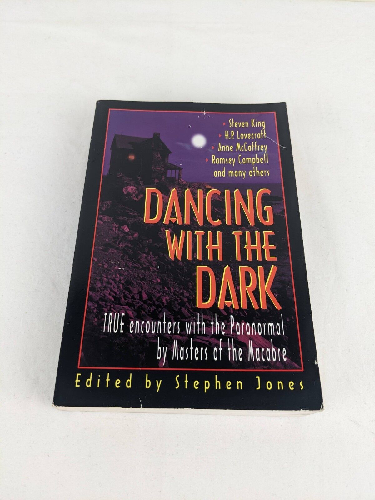 Dancing with the dark edited by Stephen Jones 1999