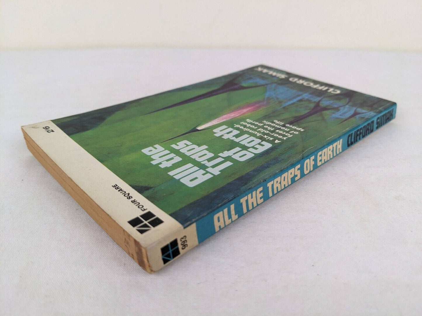 All the traps of Earth by Clifford Simak four square books 1964