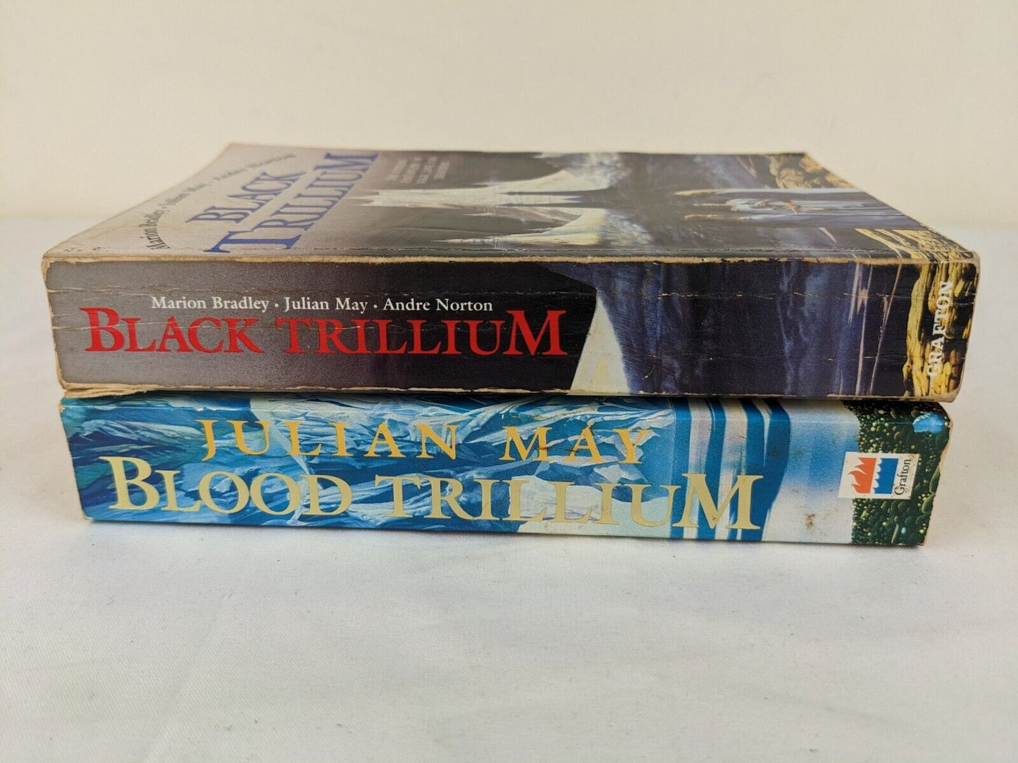 Saga of the trillium by Bradley, May & Norton - Black trillium & Blood trillium