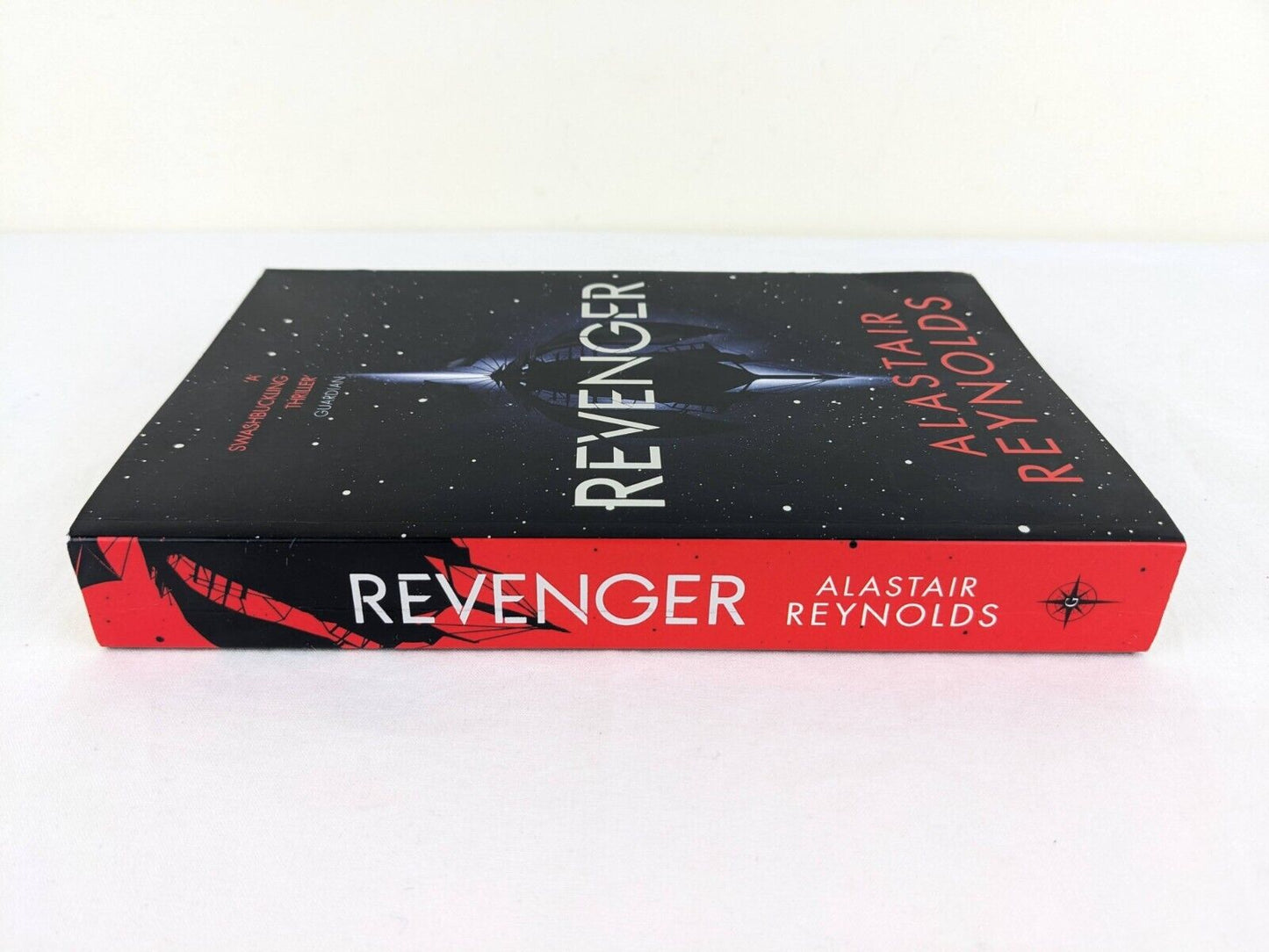 Revenger by Alastair Reynolds 2016 Revenger series