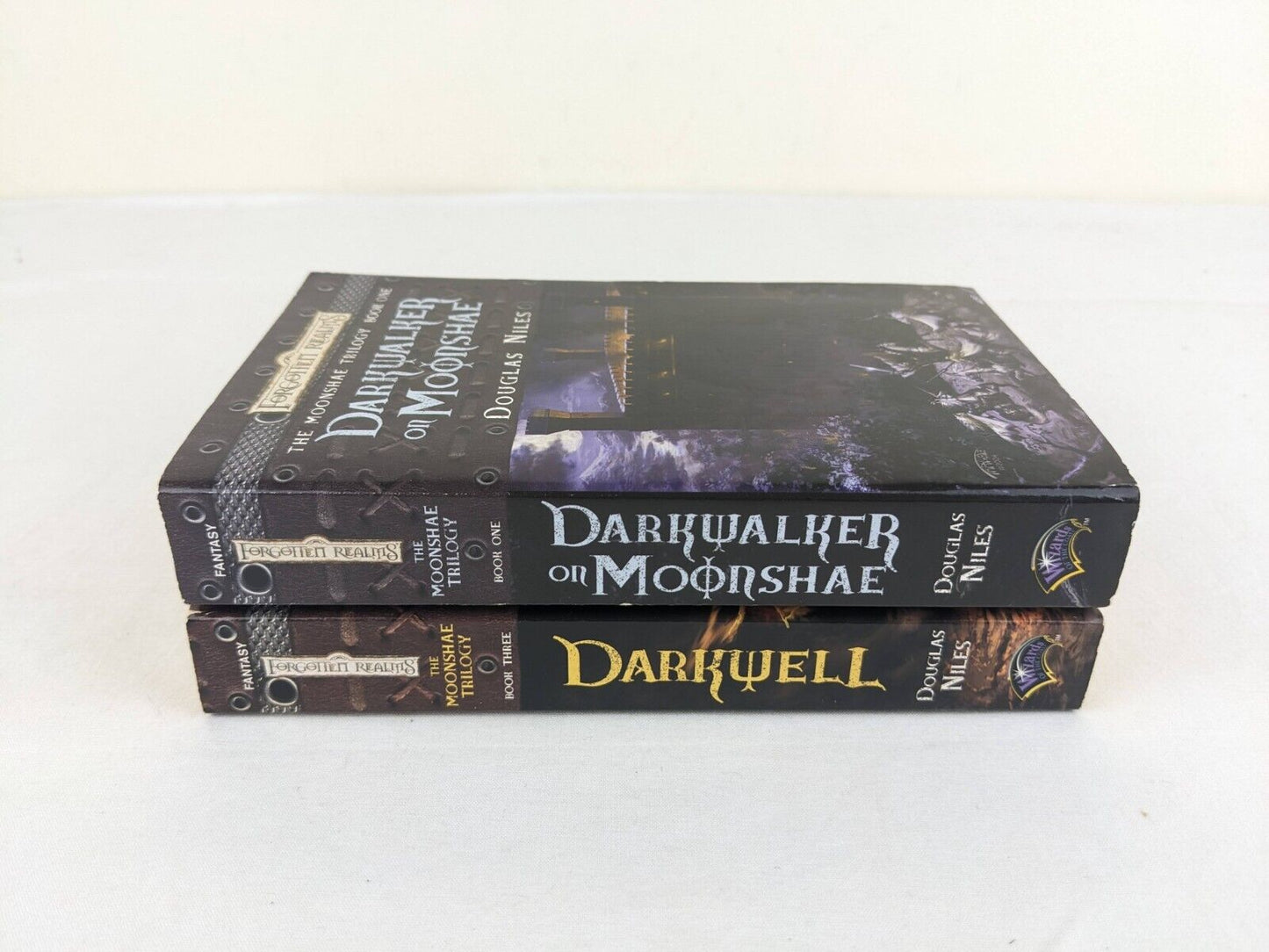 Forgotten realms: Darkwalker or Moonshae & Darkwell by Douglas Niles - Moonshae