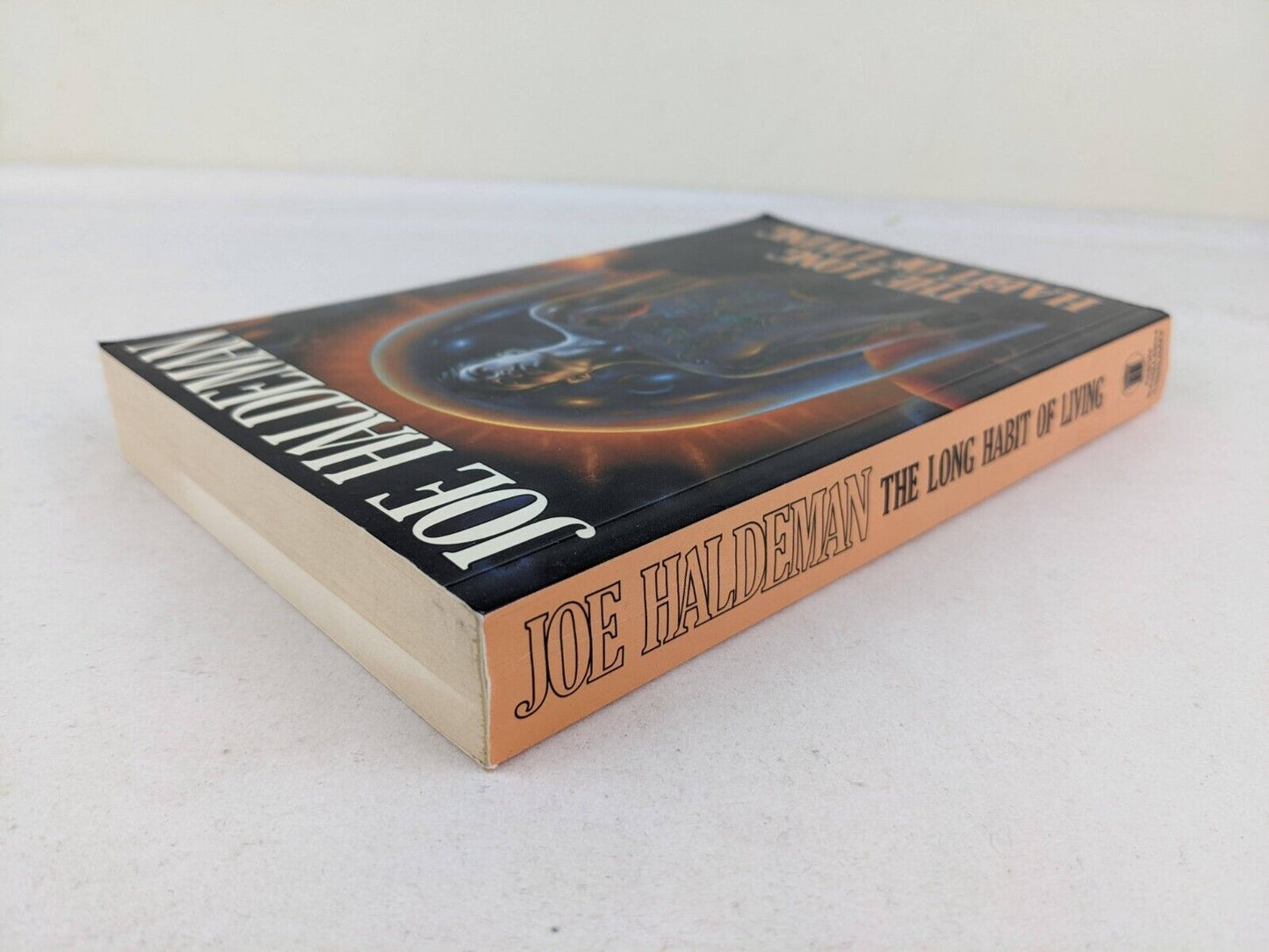 The long habit of living by Joe Haldeman 1989