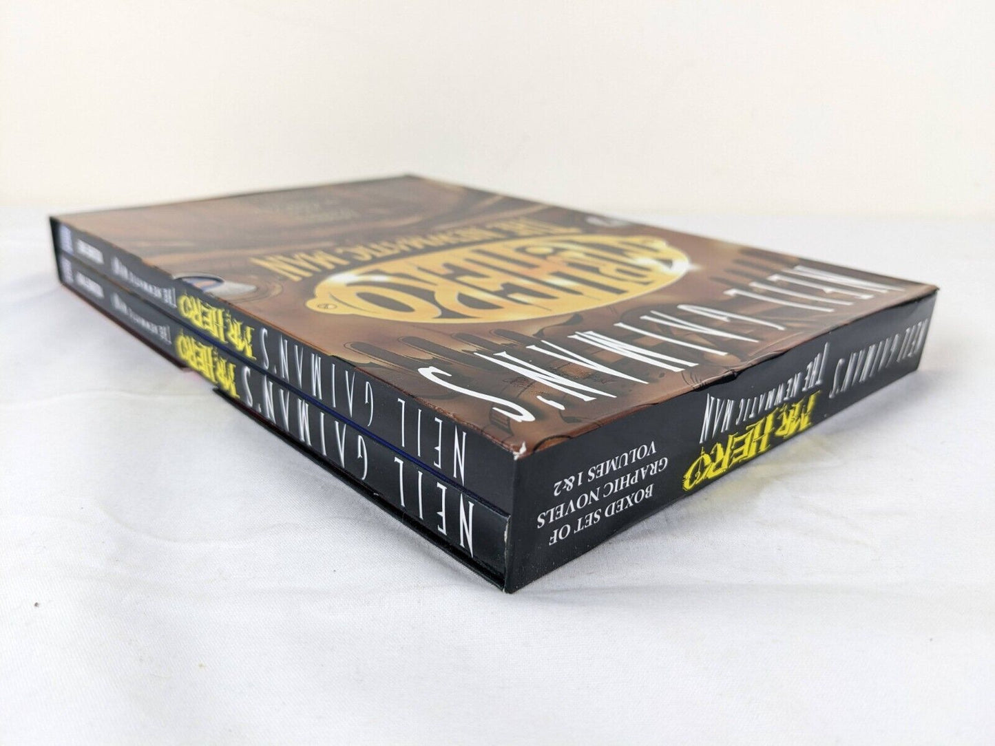 neil Gaiman - Mr. Hero the newmatic man complete comics in two volumes box set