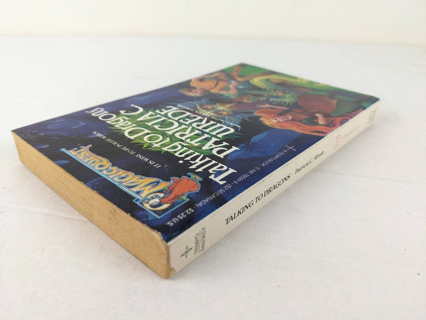 Talking to dragons by Patricia C. Wrede 1985 - Enchanted Forest Chronicles