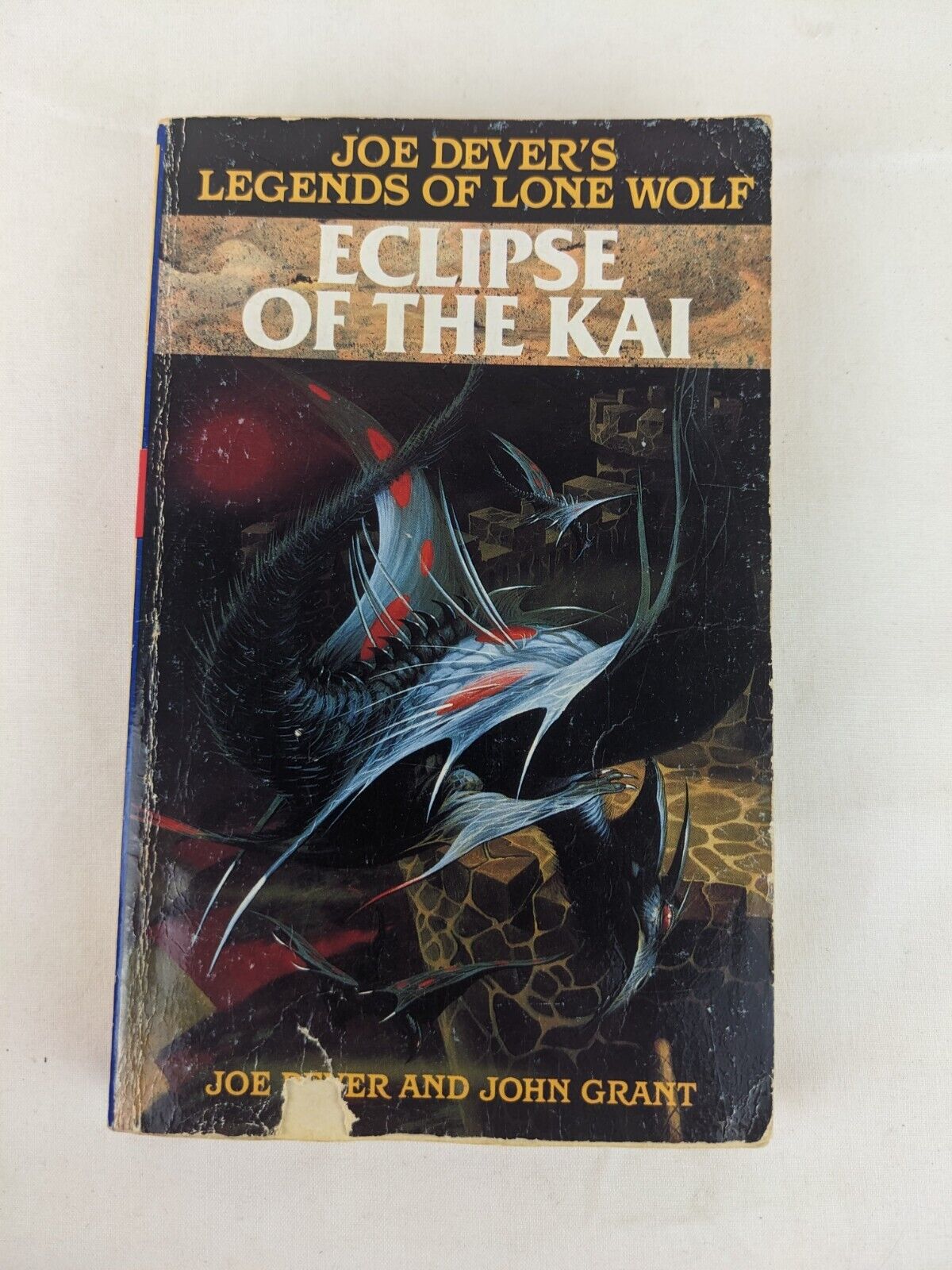 Legends of lone wolf: Eclipse of the kai by Joe Dever 1989