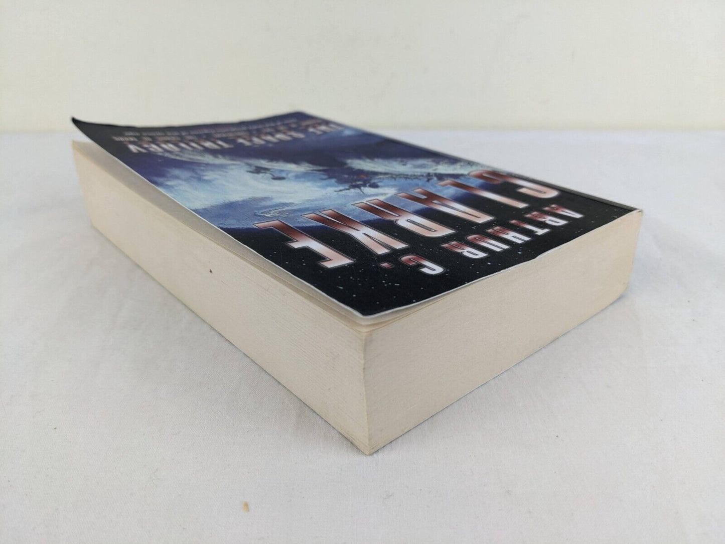The space trilogy by Arthur Clarke 2001 Islands in sky, Earthlight, Sands Mars