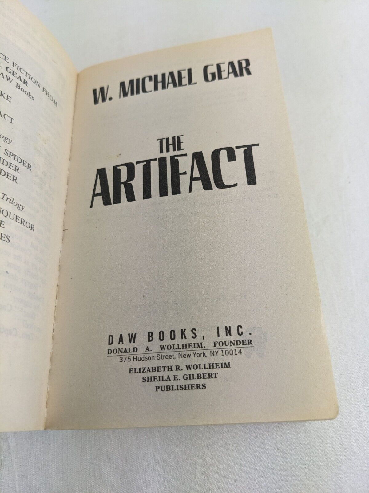 The Artifact by W. Michael Gear 1990
