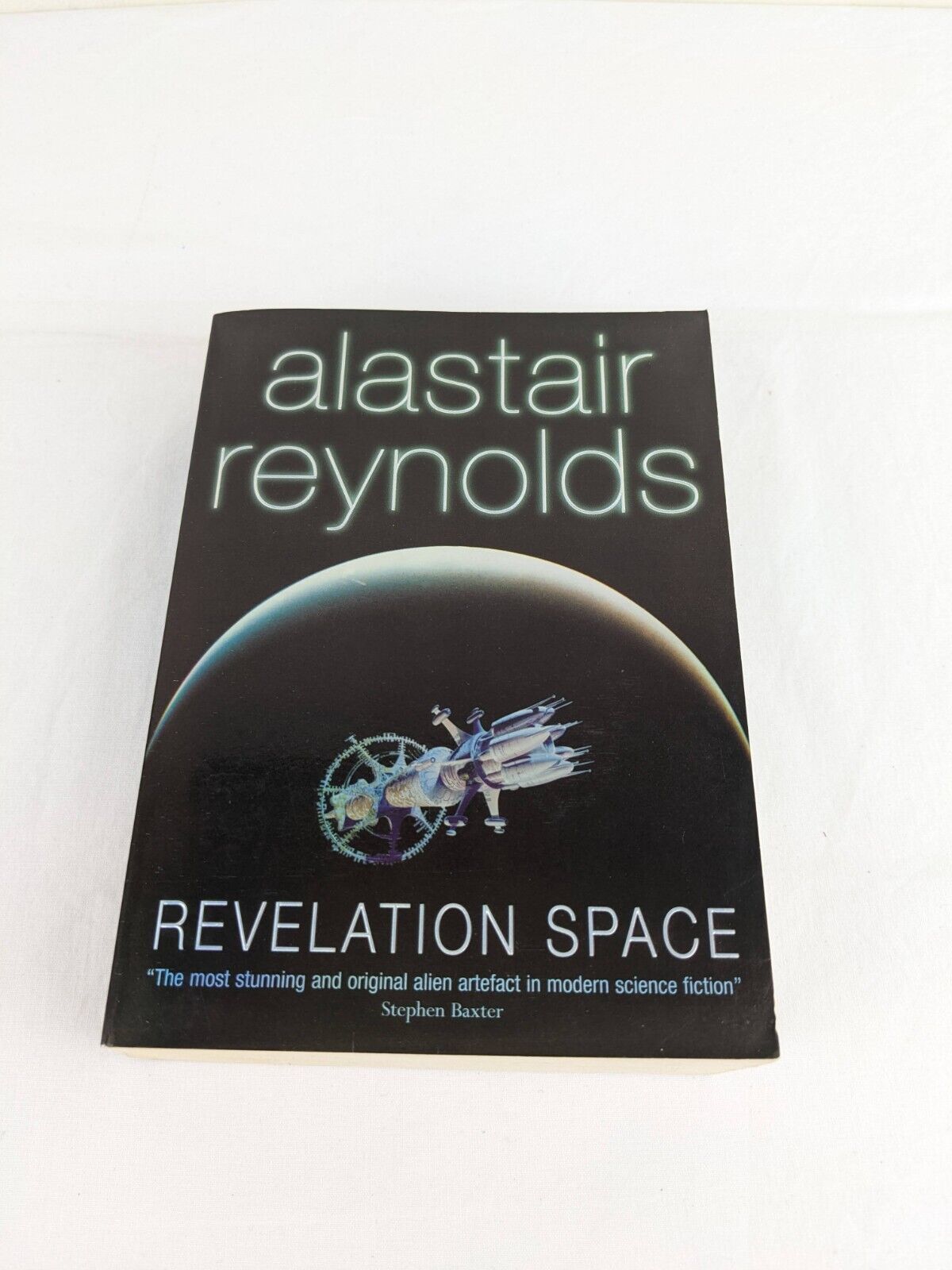 Revelation Space by Alastair Reynolds 2001