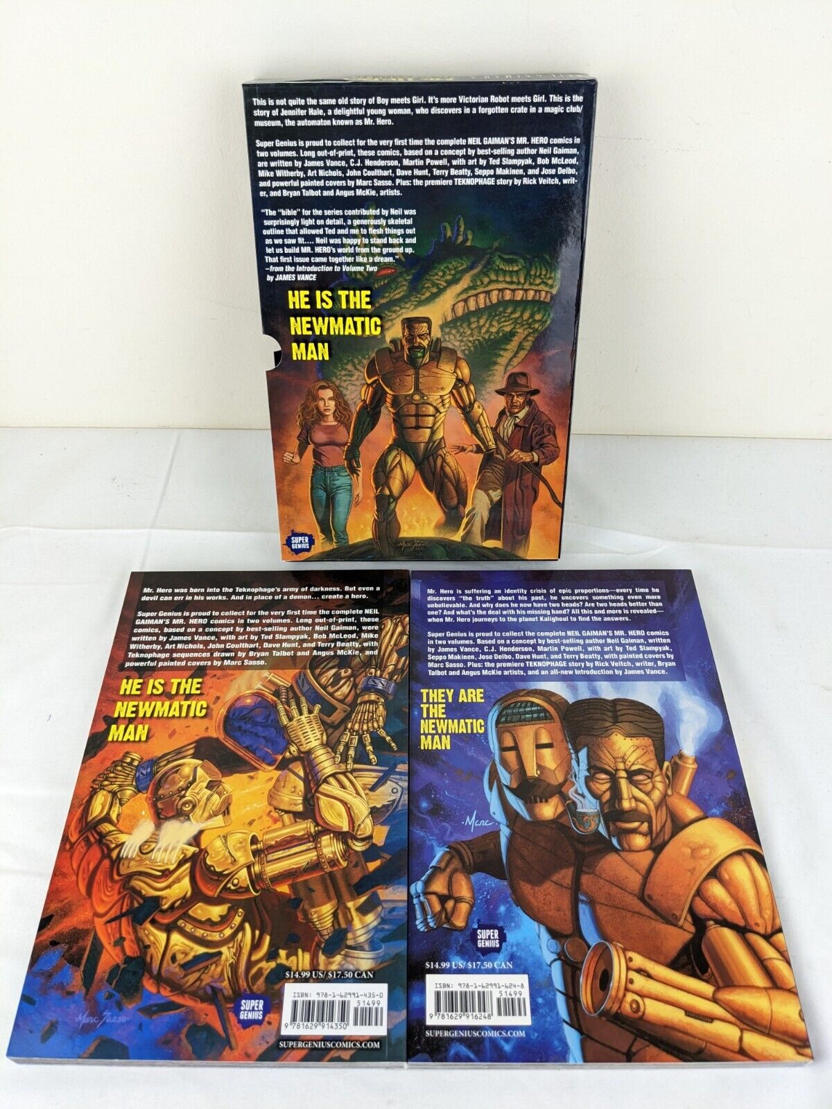 neil Gaiman - Mr. Hero the newmatic man complete comics in two volumes box set