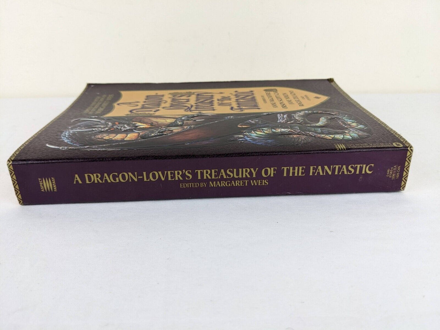 A dragon-lovers treasury of the fantastic edited by Margaret Weis 1994