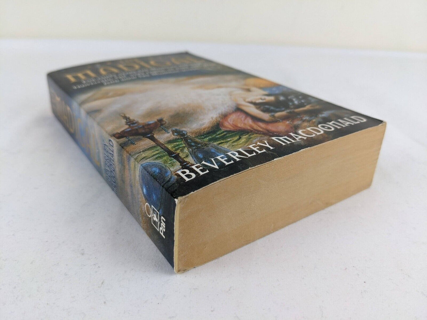 The madigal by Beverley Macdonald 1995
