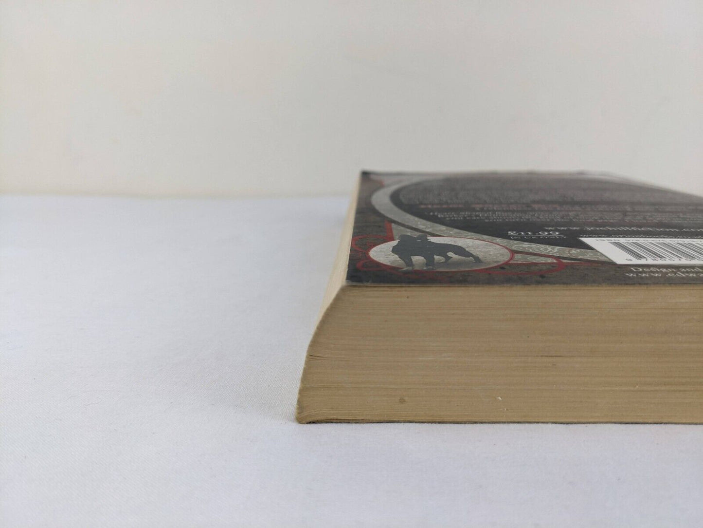 Heart-Shaped Box by Joe Hill 2007