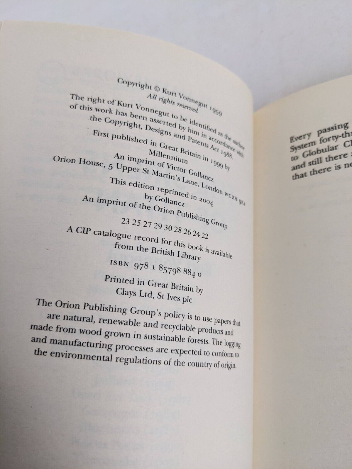 The sirens of Titan by Kurt Vonnegut 2004 SF Masterworks