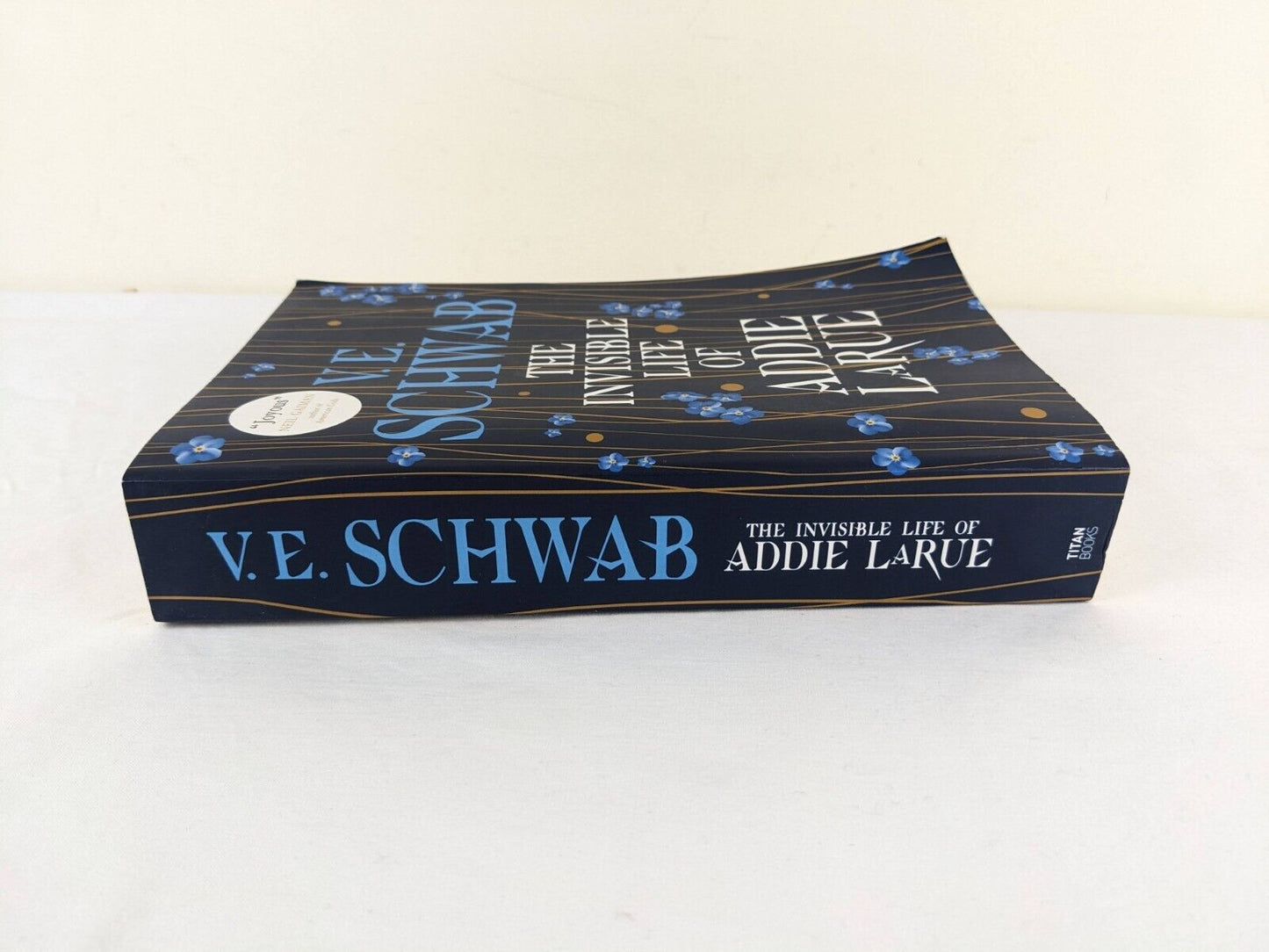 The invisible life of Addie LaRue by V. E. Schwab 2020