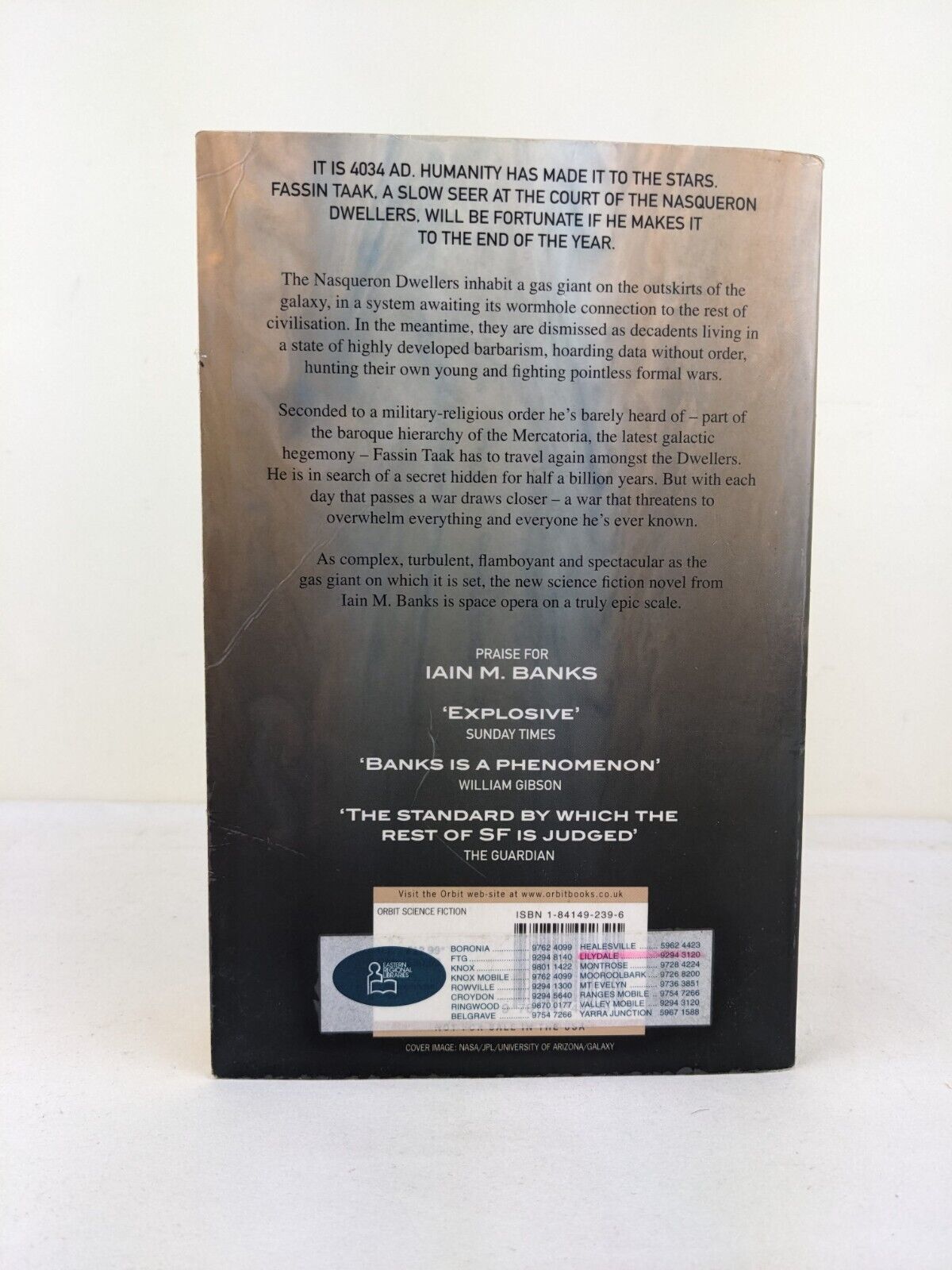 The Algebraist by Iain M. Banks 2004 (Ex-library book)