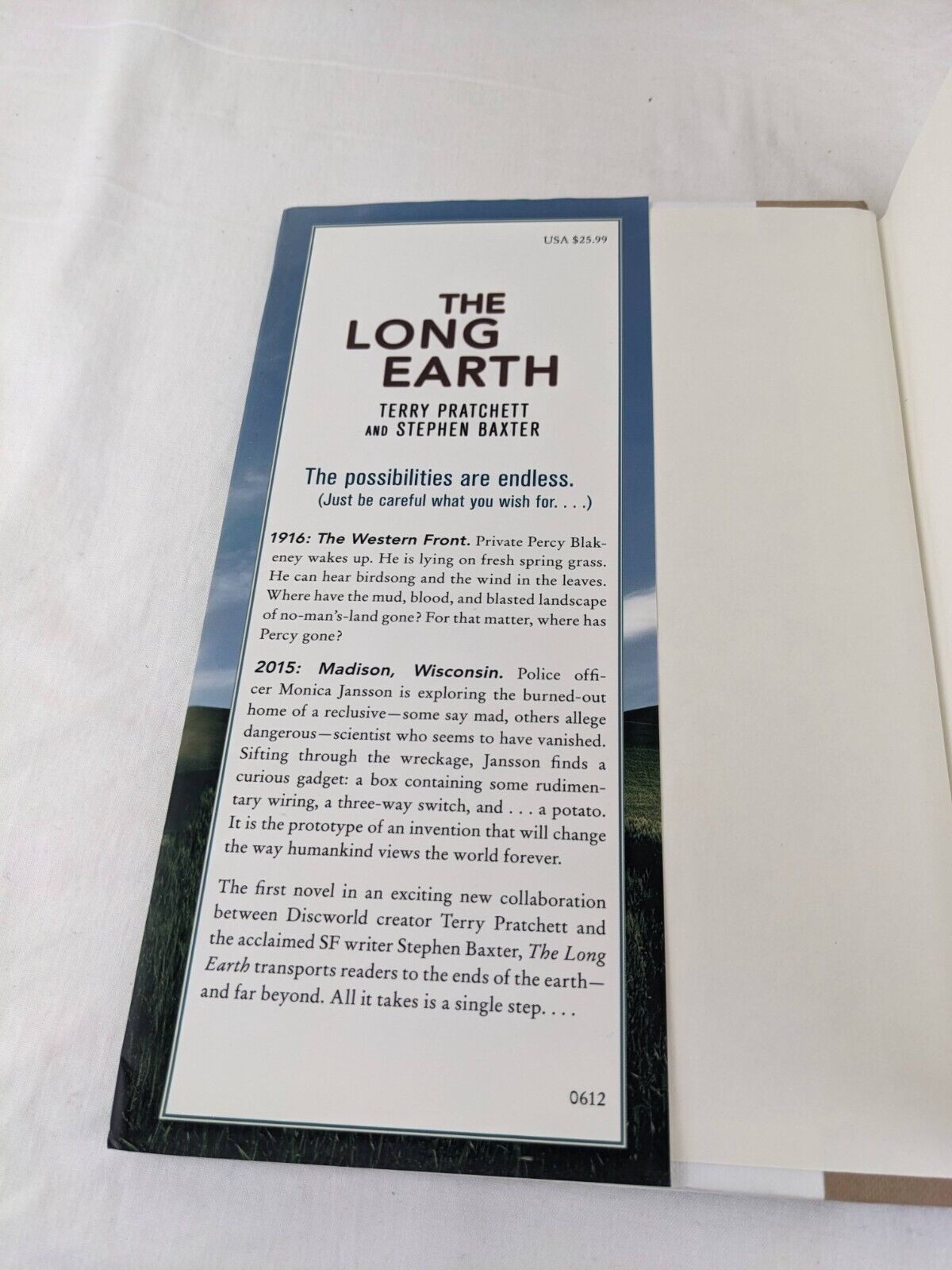 Long Earth & Long War - Terry Pratchett Stephen Baxter 2012 Hardcover First Ed.