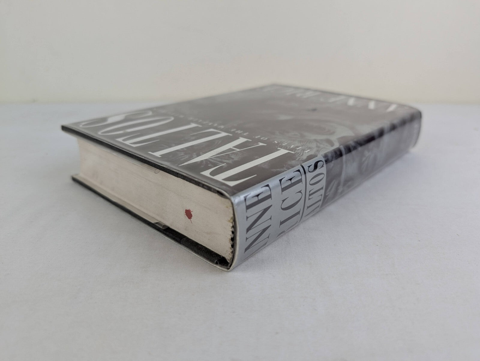 7481076