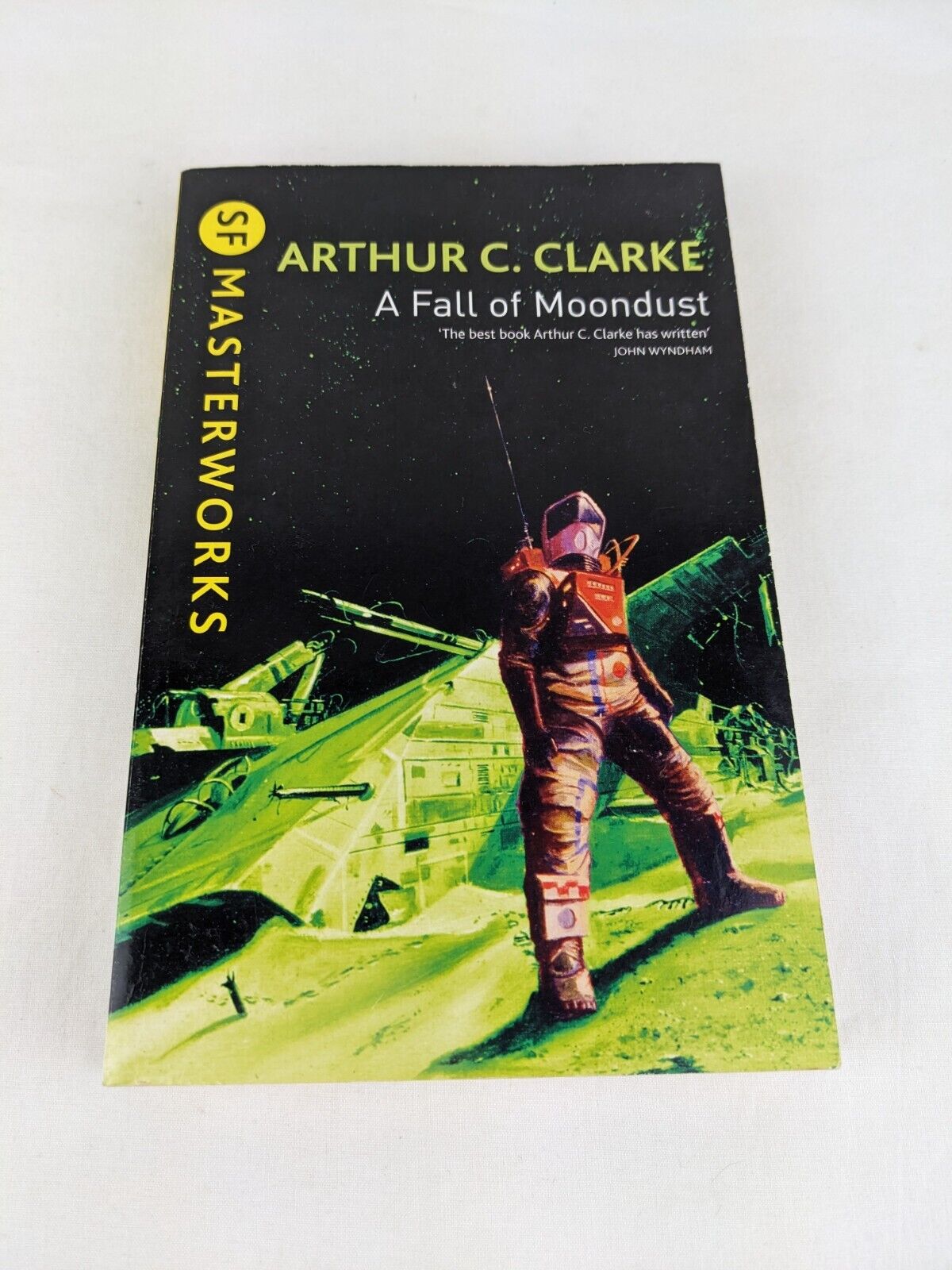 A fall of Moondust by Arthur C. Clarke 2002