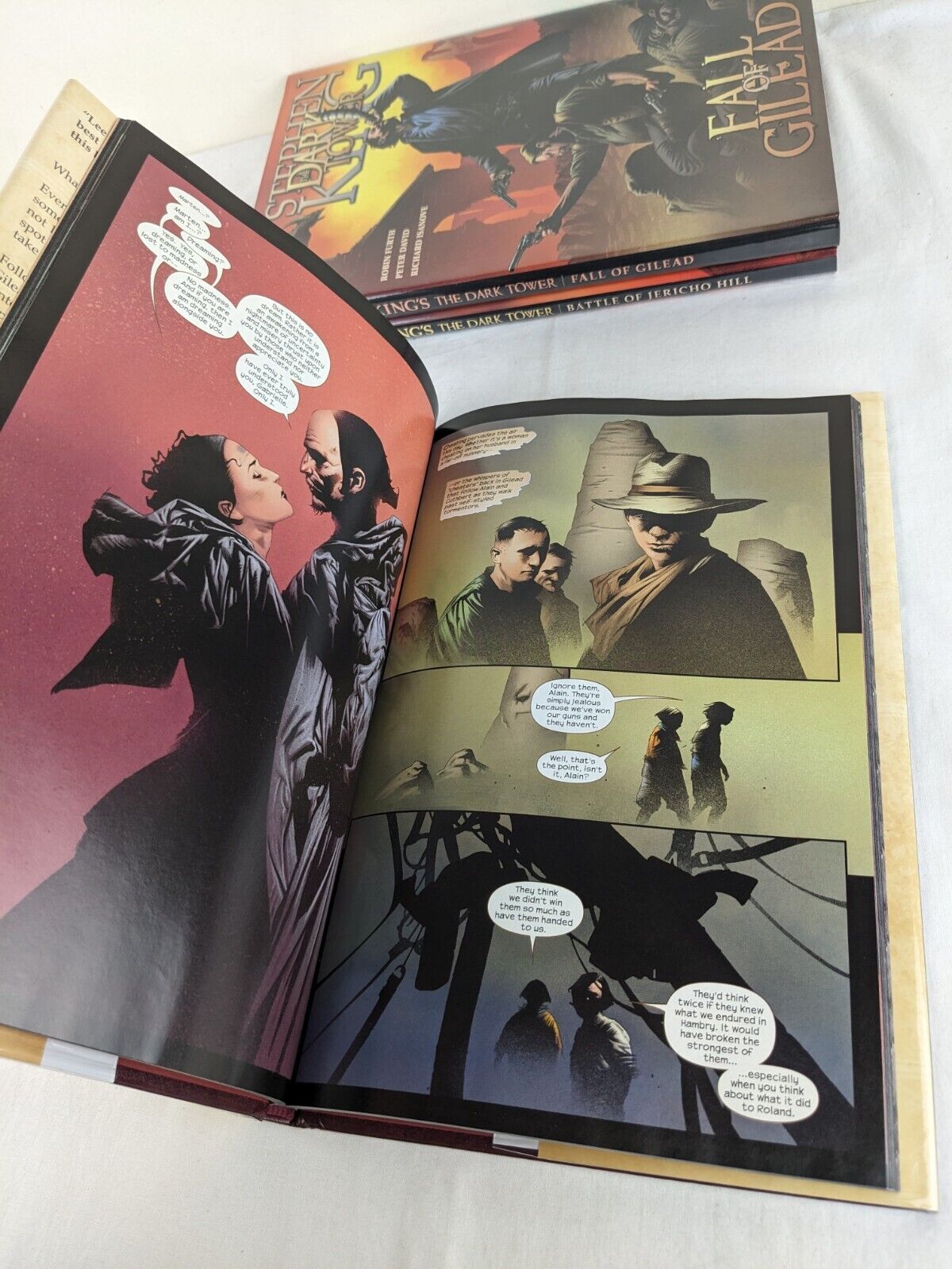 THe Dark Tower Comic series 2007 Hardcover Marvel Stephen King Robin Furth