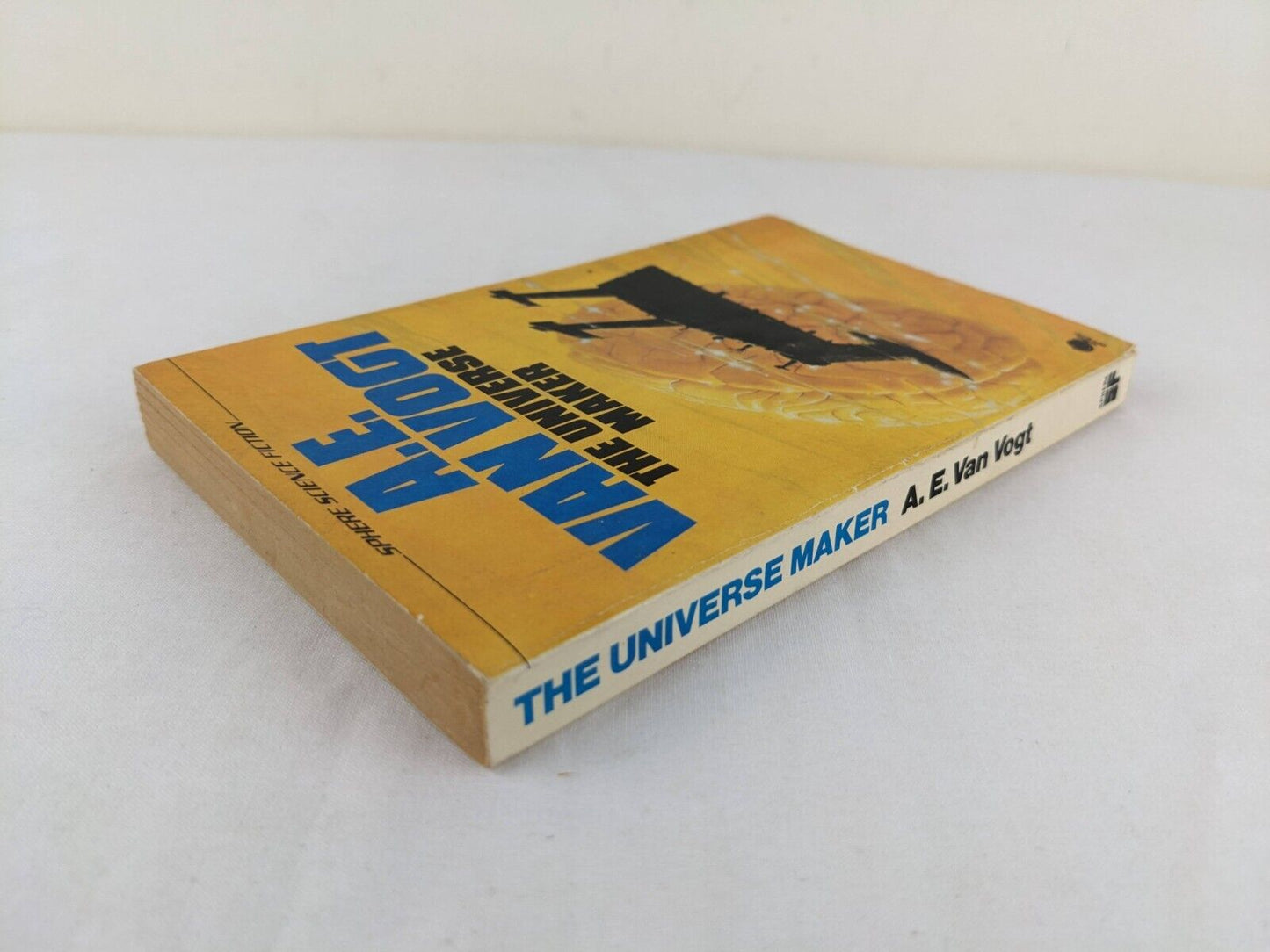 The universe maker by A.E. Van Vogt Sphere Science Fiction