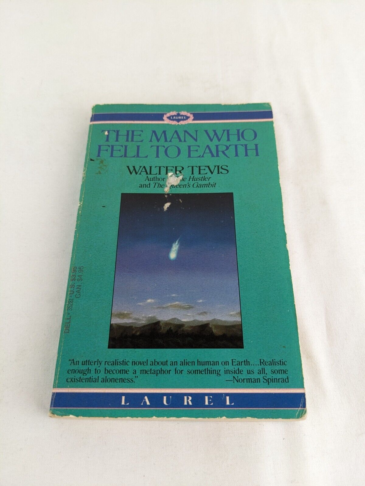 The man who fell to Earth by Walter Tevis 1986 Laurel book