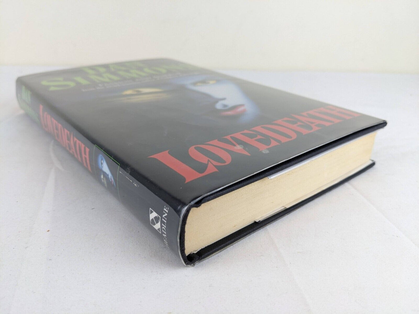 Lovedeath by Dan Simmons 1993 Hardcover Headline UK First Edition