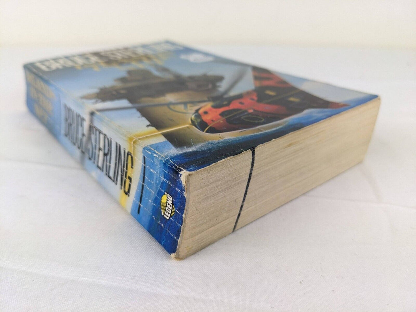 Islands in the Net by Bruce Sterling 1989 legend edition