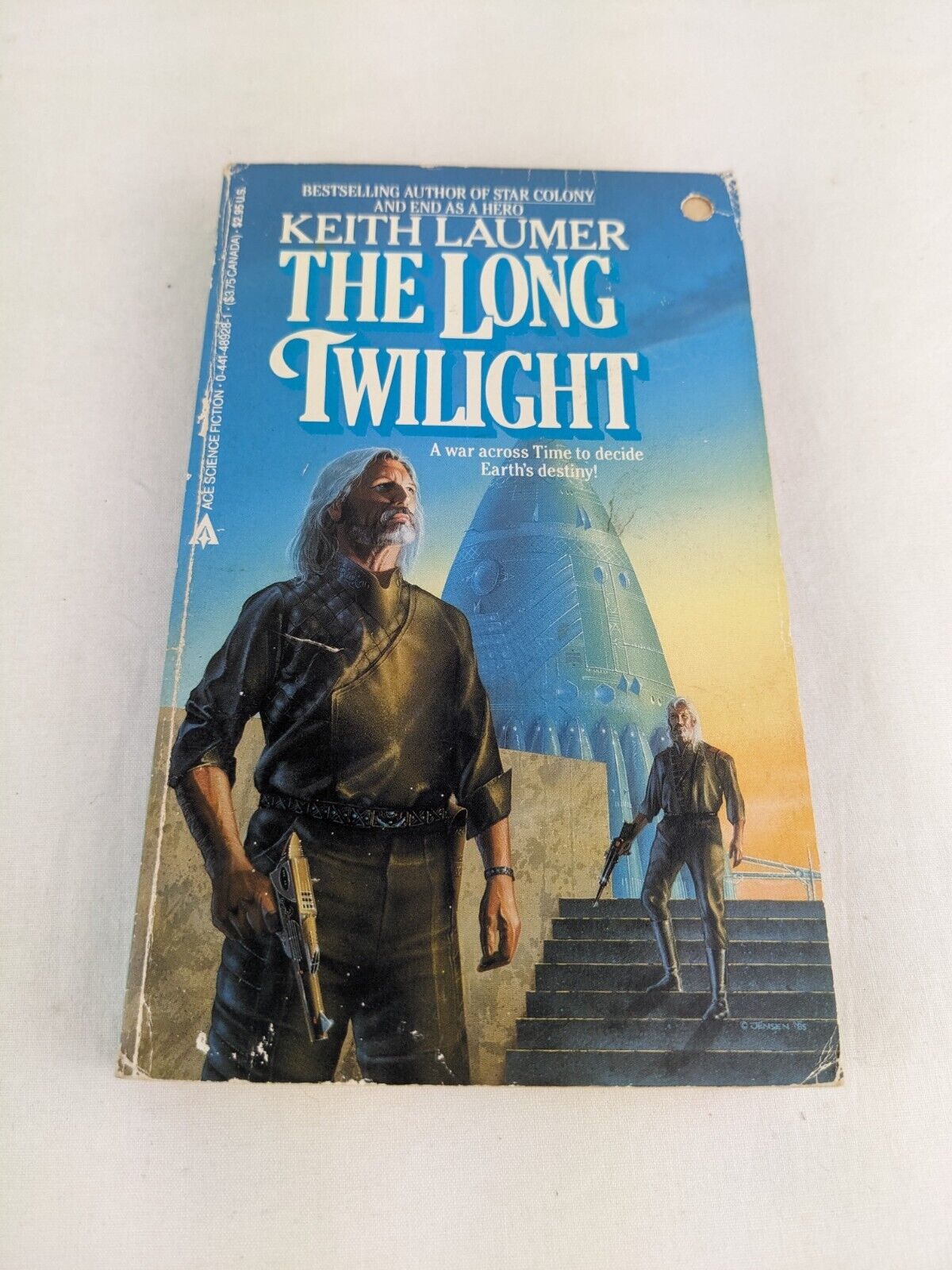 The long twilight by Keith Laumer 1986