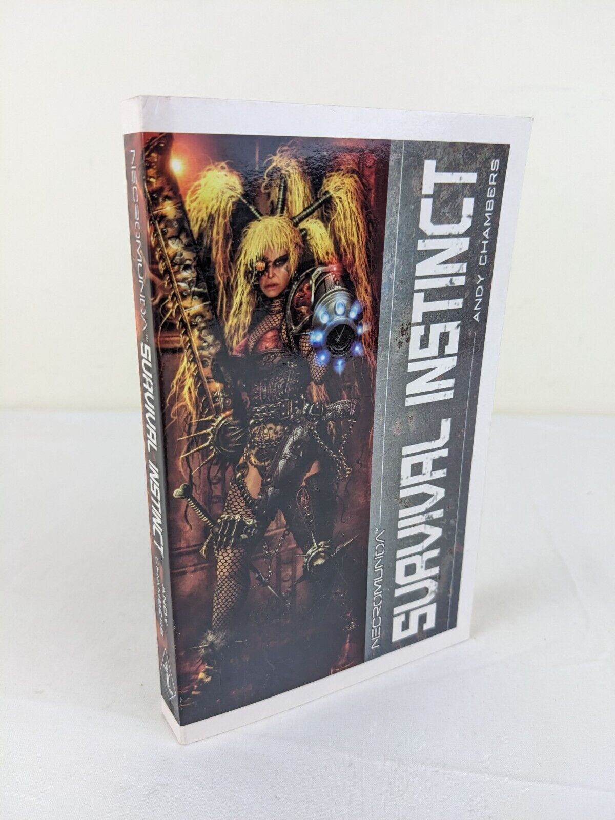 Necromunda: Survival Instinct by Andy Chambers 2005