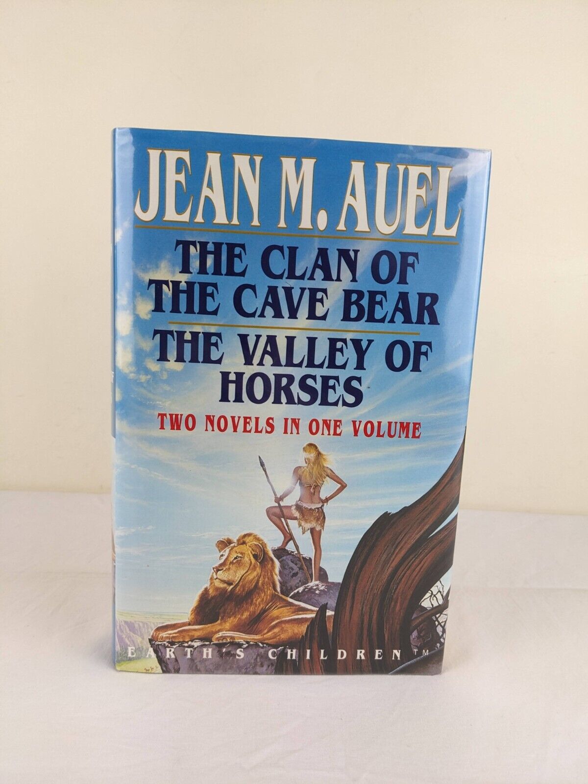 Cave bear & Valley of horses by Jean M. Auel 1994 Hardcover - Earth's children