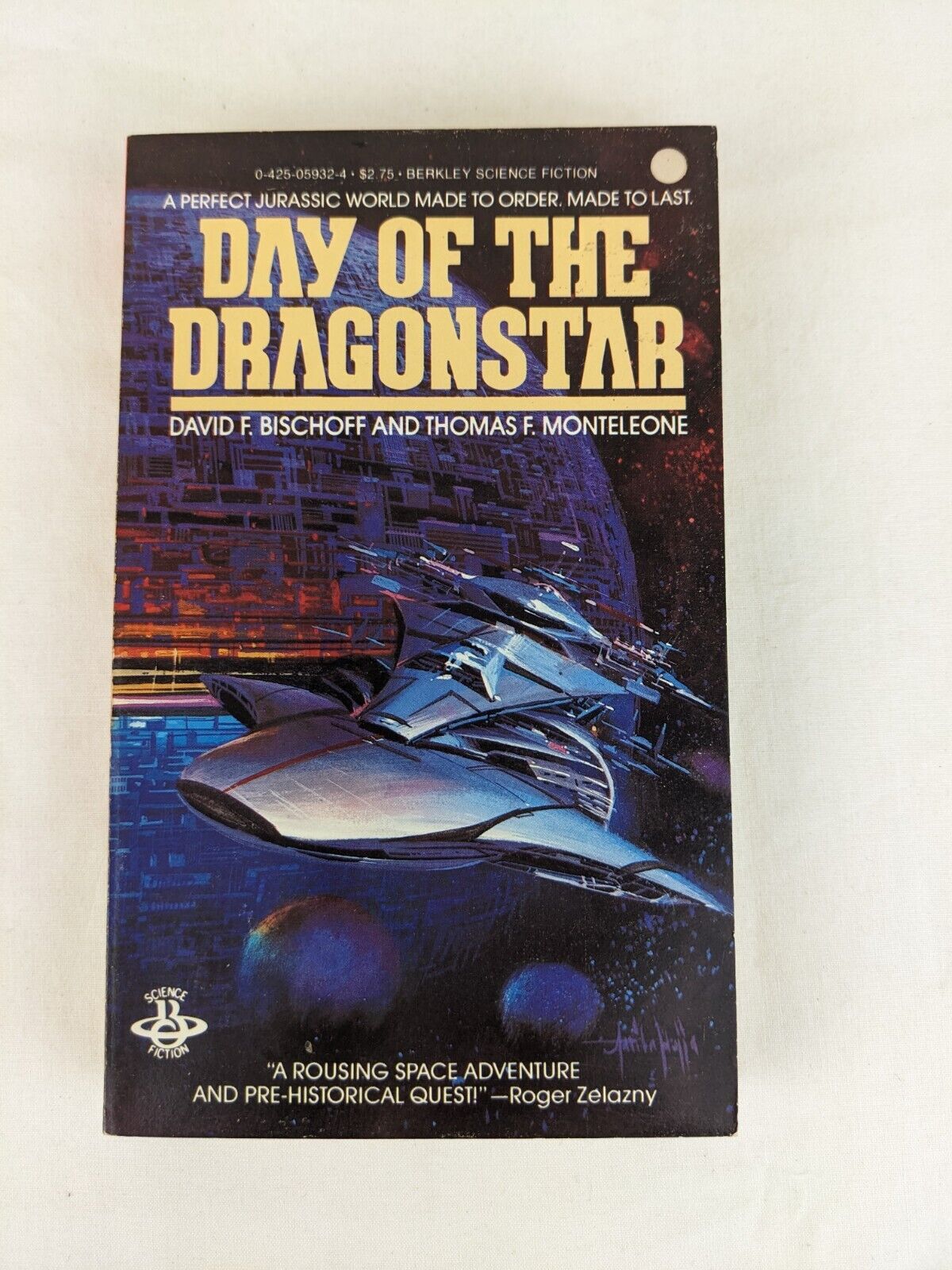 Day of the dragonstar by David F. Bischoff and Thomas F. Monteleone 1983