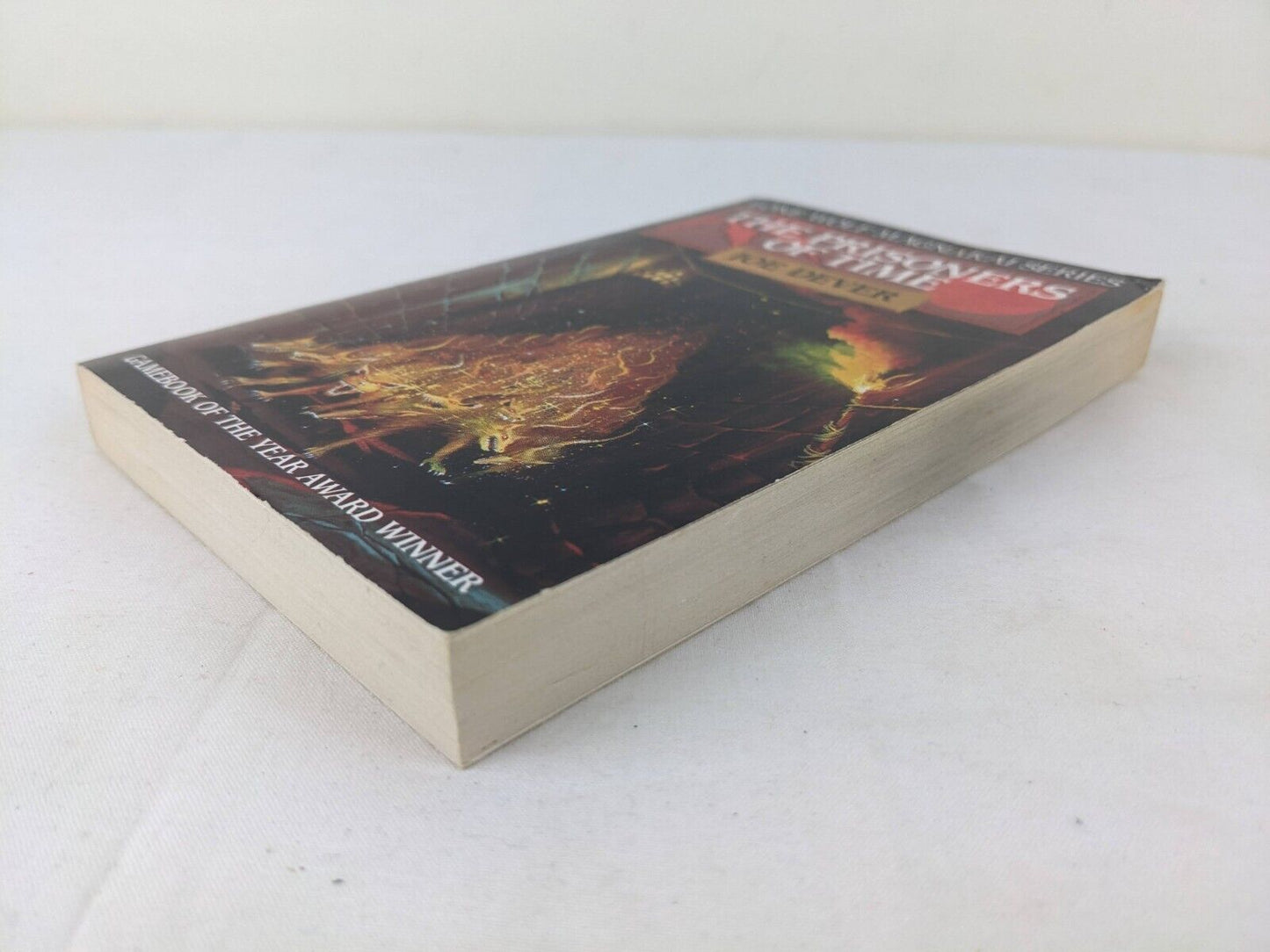 Lone wolf: the prisoners of time by Joe Dever 1990