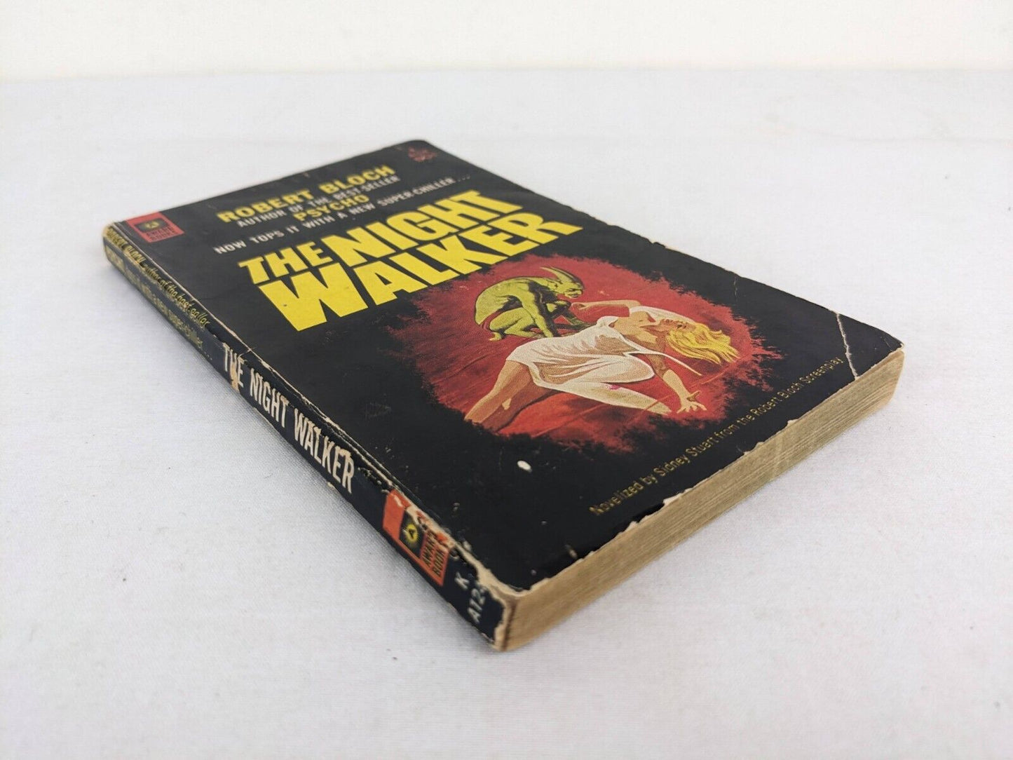 The night walker by Robert Bloch 1964 First Printing