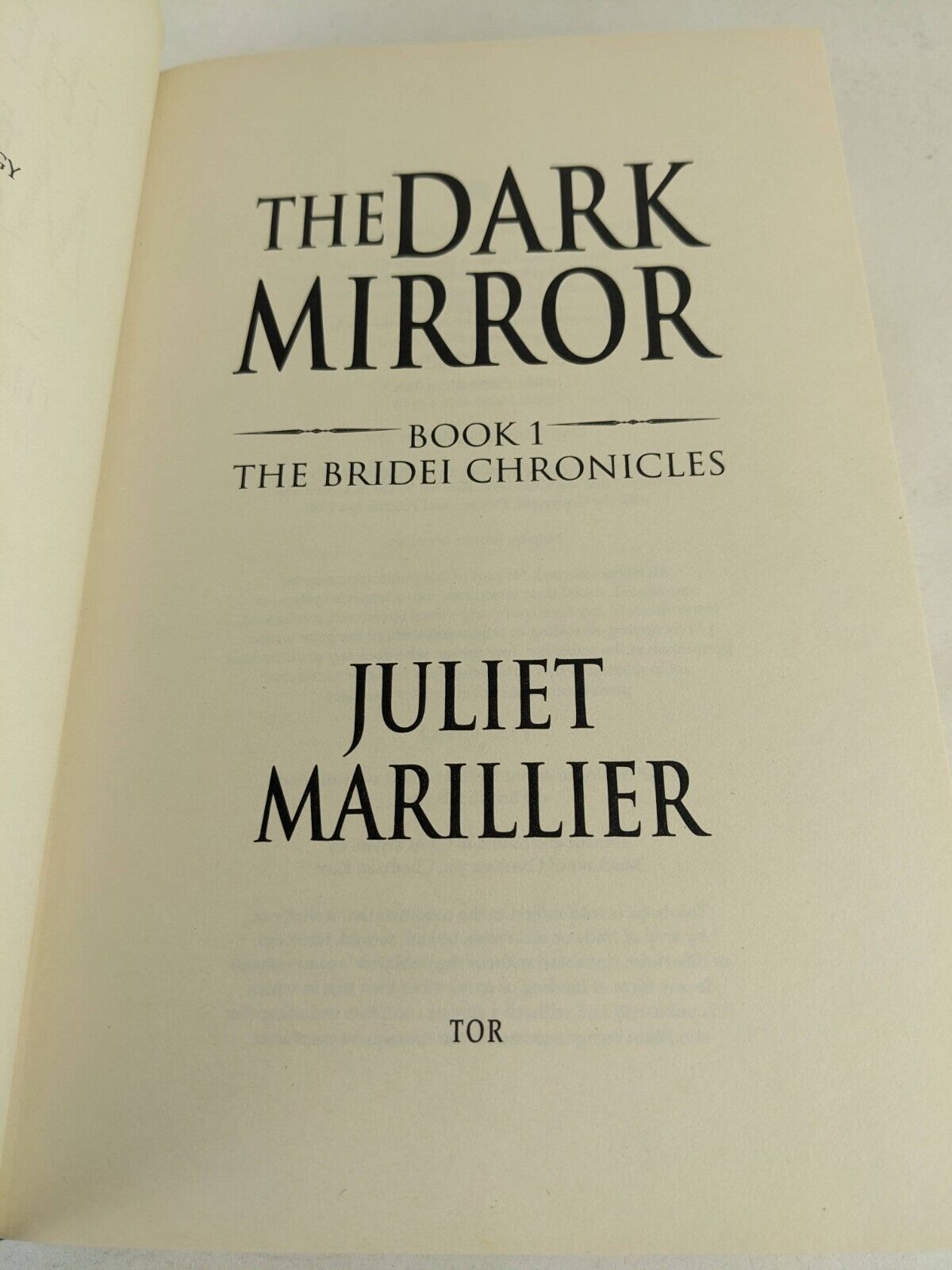 The dark mirror by Juliet Marillier 2004 Hardcover Bridei Chronicles RARE HC